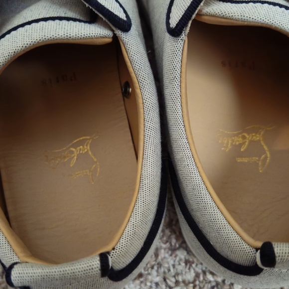 Christian Louboutin Gray and White Sneakers with Sophisticated Design - Picture 3 of 8